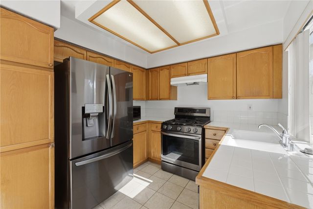 2438 Highland Pines, Pomona, CA 91767