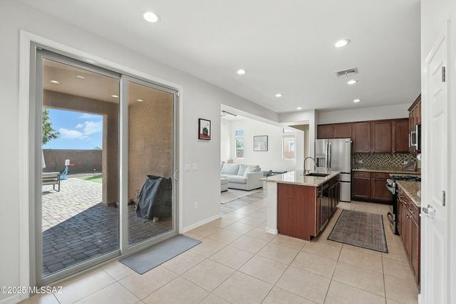 3501 W Tailfeather Drive, Marana, AZ 85658