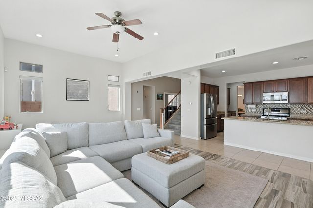 3501 W Tailfeather Drive, Marana, AZ 85658