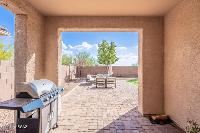 3501 W Tailfeather Drive, Marana, AZ 85658