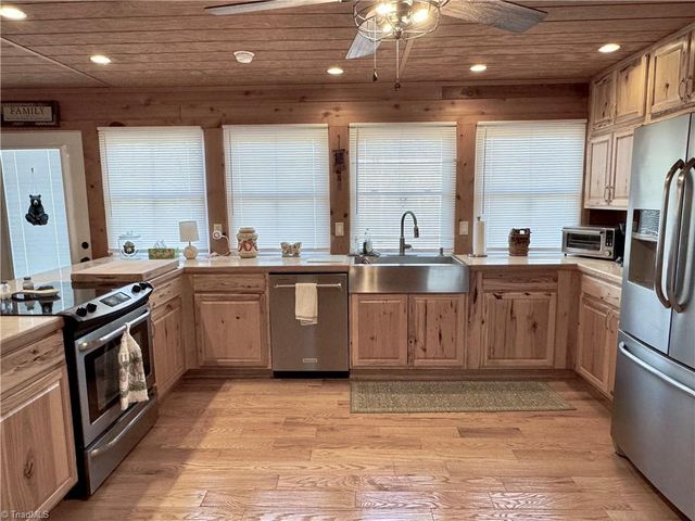 4681 Rockford Road, Dobson, NC 27017