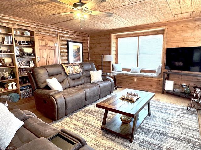 4681 Rockford Road, Dobson, NC 27017