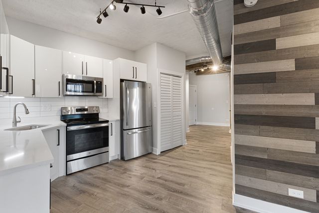 7645 N SHERIDAN Road 314, Chicago, IL 60626
