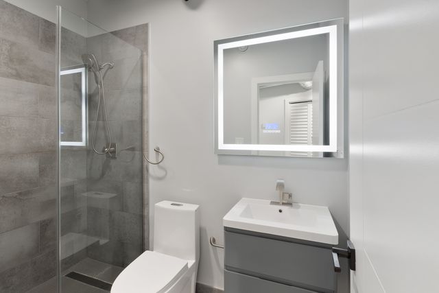 7645 N SHERIDAN Road 314, Chicago, IL 60626