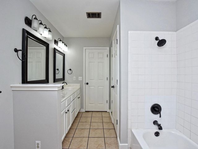 806 Red River LN, Leander, TX 78641