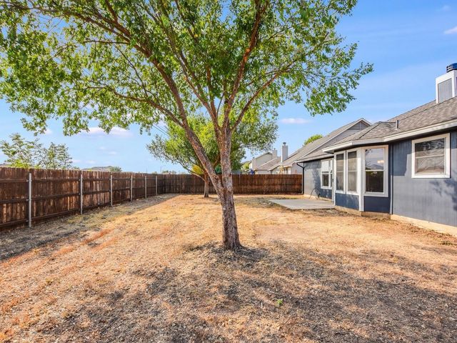 806 Red River LN, Leander, TX 78641