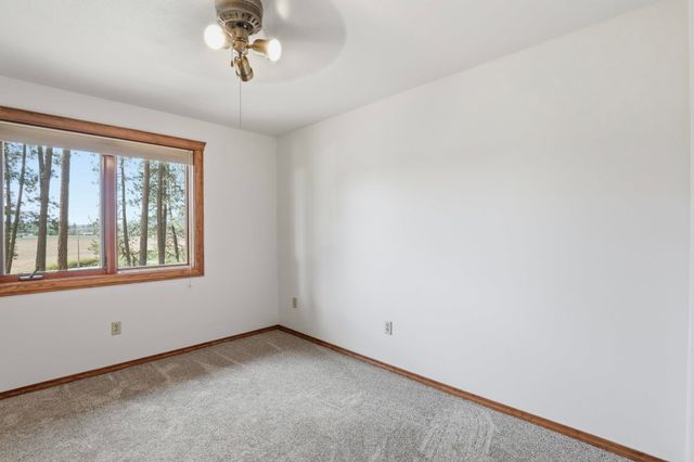 12504 N Fairview Rd, Mead, WA 99021