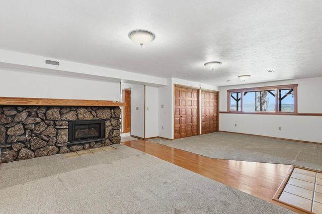 12504 N Fairview Rd, Mead, WA 99021