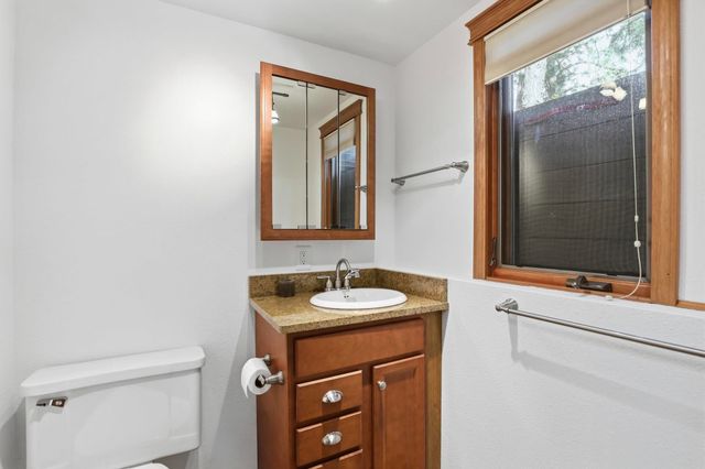 12504 N Fairview Rd, Mead, WA 99021