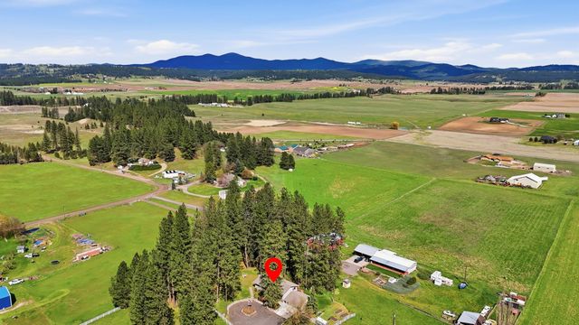 12504 N Fairview Rd, Mead, WA 99021