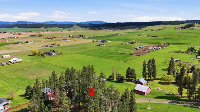 12504 N Fairview Rd, Mead, WA 99021
