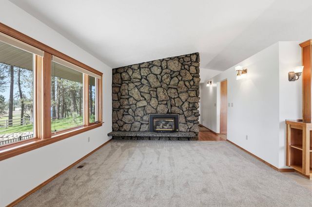 12504 N Fairview Rd, Mead, WA 99021