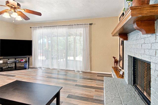 3902 Brookgate Court, Arlington, TX 76016