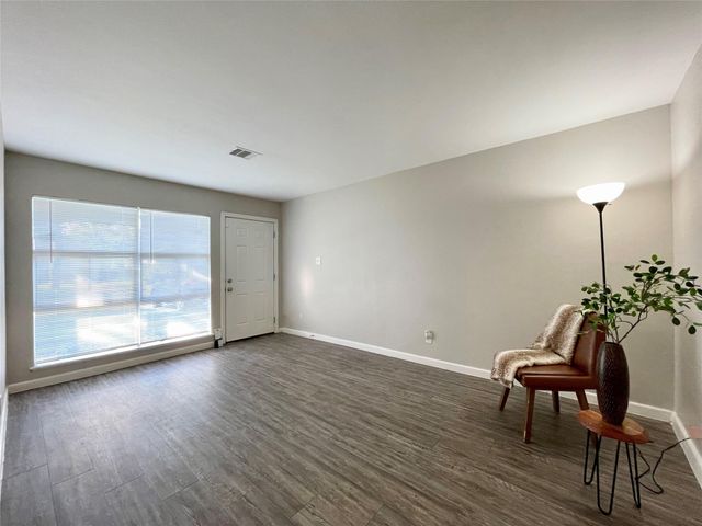 5743 Beldart Street, Houston, TX 77033