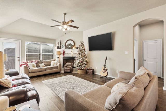 117 Cheryl Drive, Keene, TX 76059