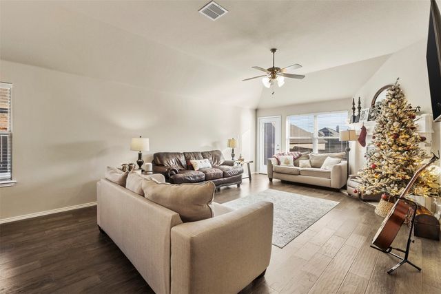 117 Cheryl Drive, Keene, TX 76059