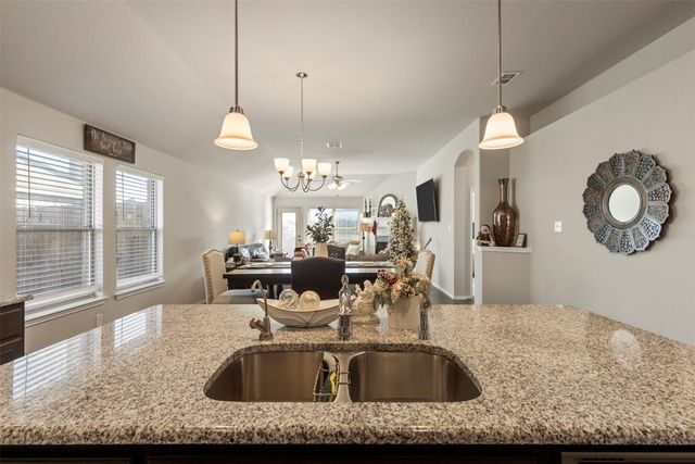 117 Cheryl Drive, Keene, TX 76059