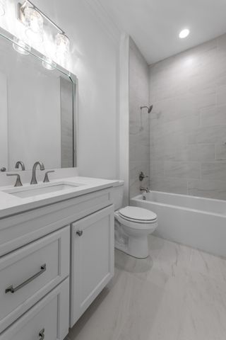 385 Weston Park, Lexington, KY 40515