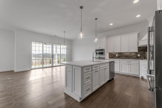 385 Weston Park, Lexington, KY 40515