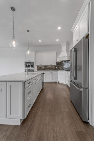 385 Weston Park, Lexington, KY 40515