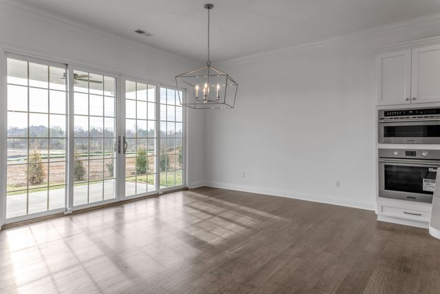 385 Weston Park, Lexington, KY 40515