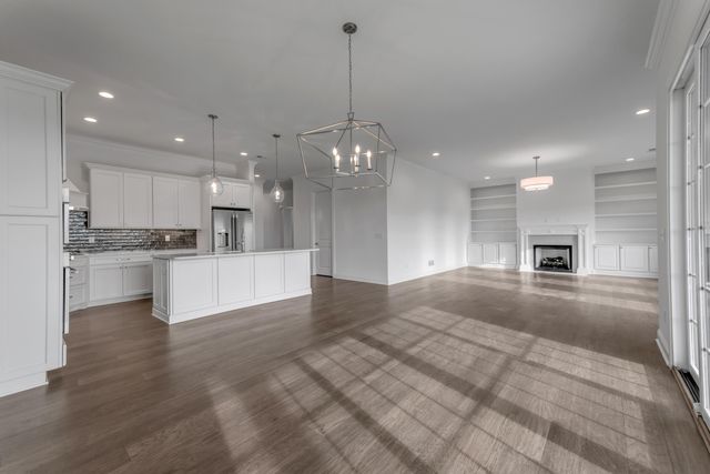 385 Weston Park, Lexington, KY 40515