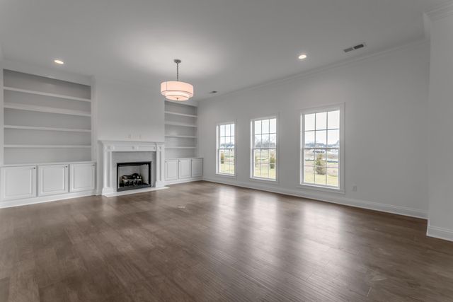 385 Weston Park, Lexington, KY 40515