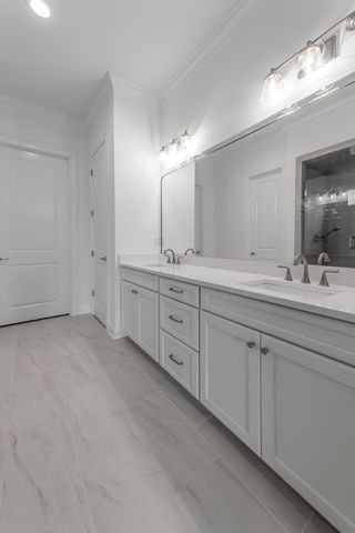 385 Weston Park, Lexington, KY 40515