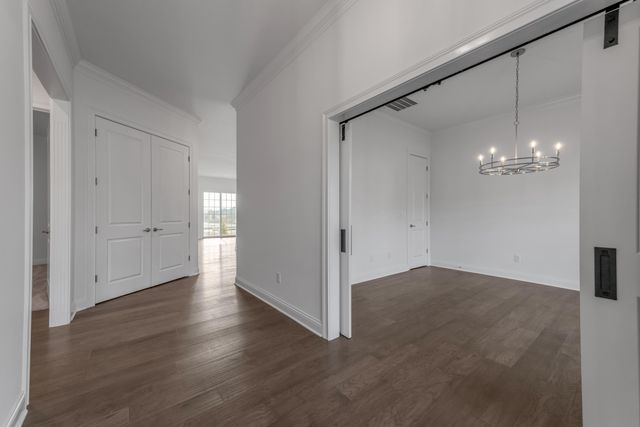 385 Weston Park, Lexington, KY 40515