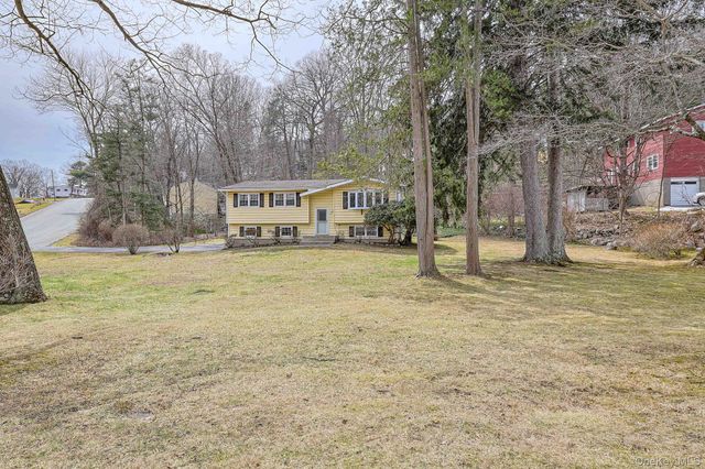 15 Nursery Road, Tuxedo Park, NY 10987