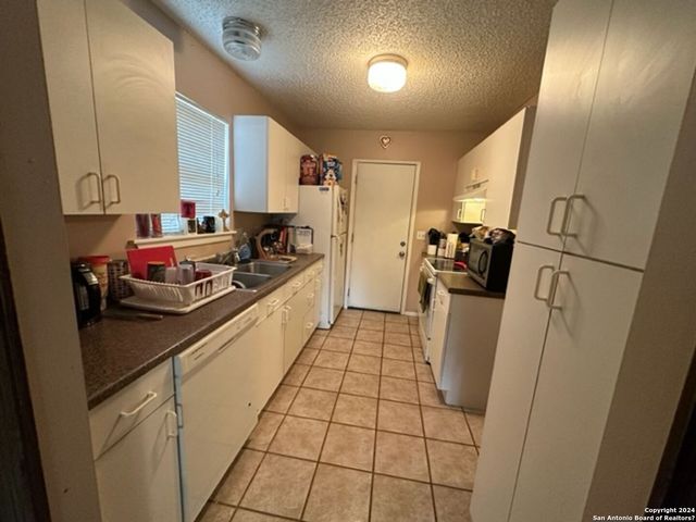6818 HORWICH, San Antonio, TX 78239