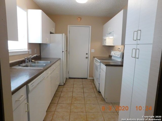 6818 HORWICH, San Antonio, TX 78239