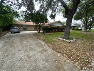 6818 HORWICH, San Antonio, TX 78239