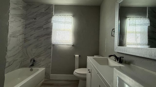 3769 E Mckenzie Avenue, Fresno, CA 93702