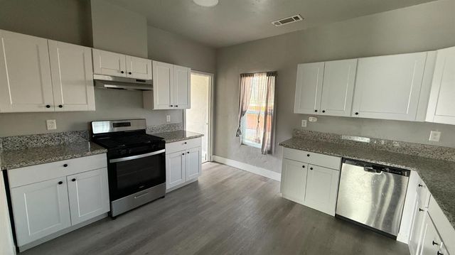 3769 E Mckenzie Avenue, Fresno, CA 93702