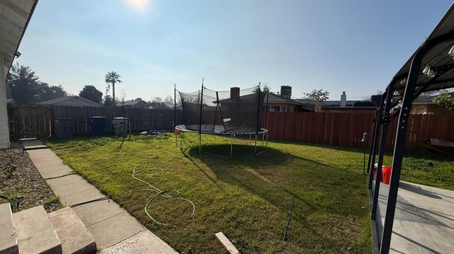 3769 E Mckenzie Avenue, Fresno, CA 93702