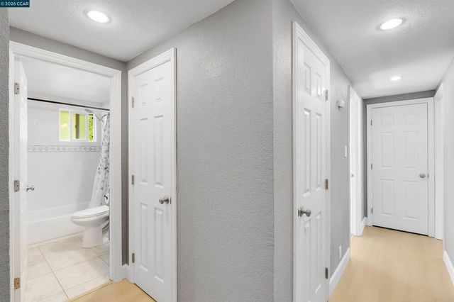 2261 Gehringer Dr, Concord, CA 94520