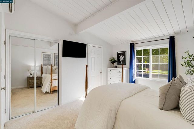 2261 Gehringer Dr, Concord, CA 94520