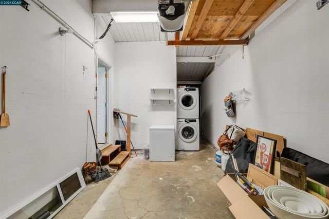 2261 Gehringer Dr, Concord, CA 94520