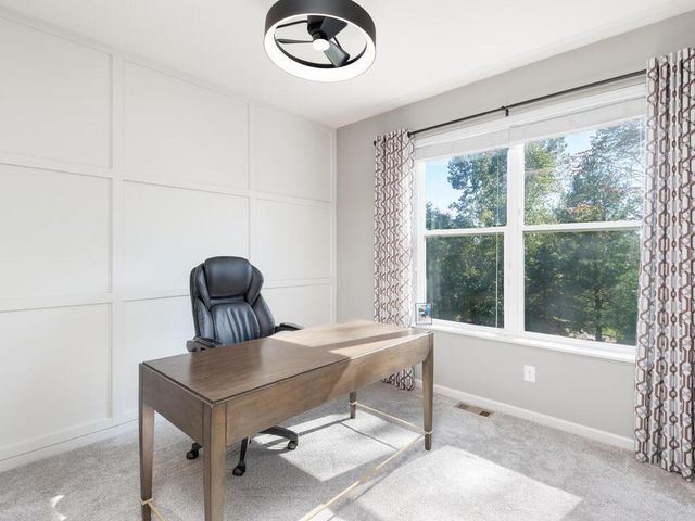 5625 Yuma Lane N, Plymouth, MN 55446