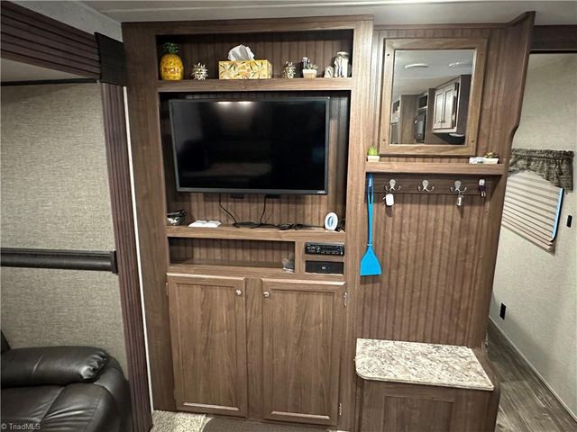 107 Pine Street, New London, NC 28127