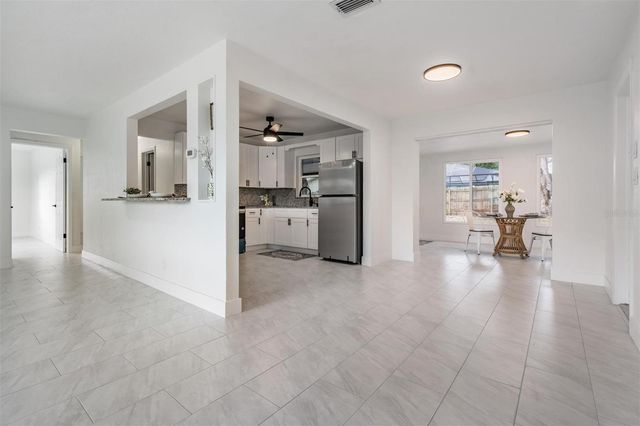 6472 113 STREET, Seminole, FL 33772