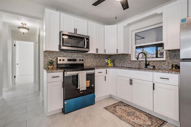 6472 113 STREET, Seminole, FL 33772