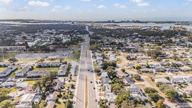 6472 113 STREET, Seminole, FL 33772