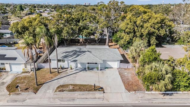 6472 113 STREET, Seminole, FL 33772