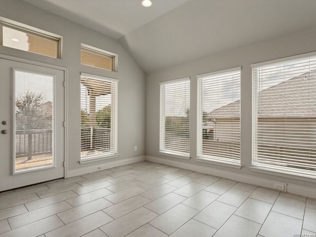 1154 THICKET LN, New Braunfels, TX 78132