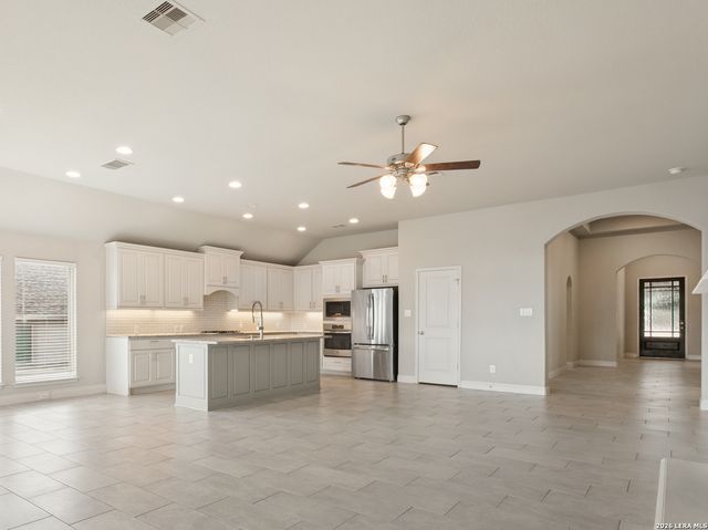 1154 THICKET LN, New Braunfels, TX 78132