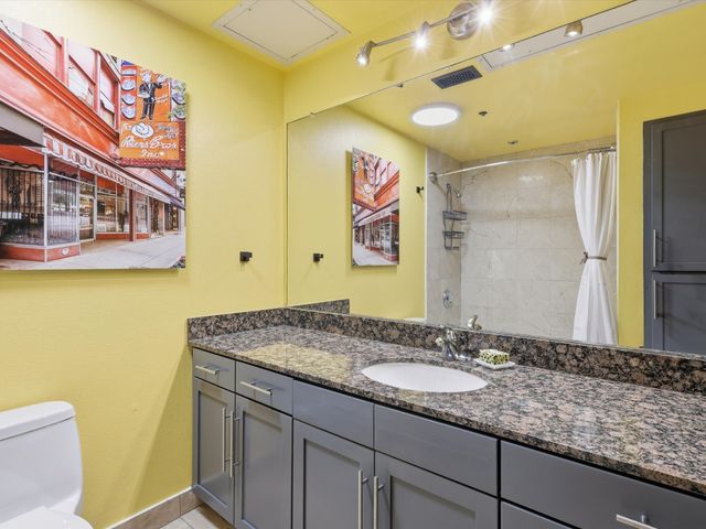 910 Houston Street 305, Fort Worth, TX 76102