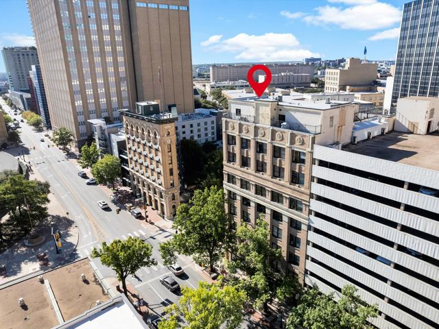 910 Houston Street 305, Fort Worth, TX 76102