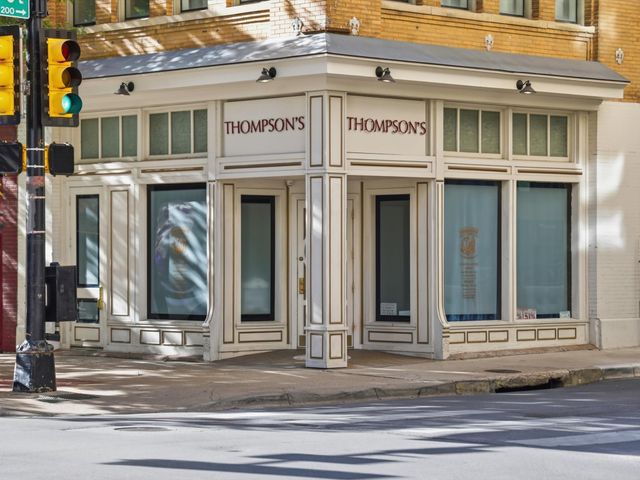 910 Houston Street 305, Fort Worth, TX 76102